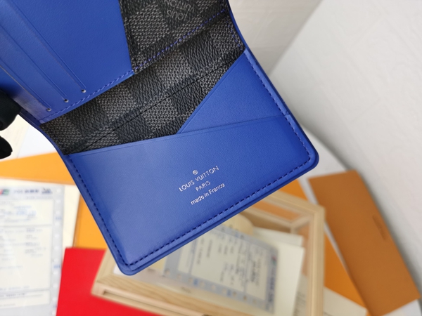 LVコピーウォレット内部構造